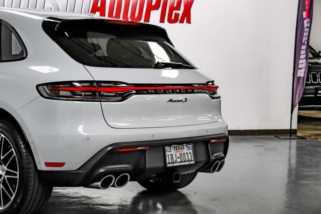 Used 2022 Porsche Macan S AWD/4WD image 18