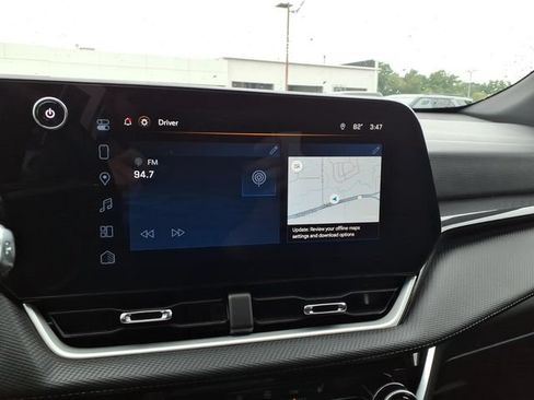 Used 2026 Chevrolet Equinox LT w/ Convenience Package II FWD image 17