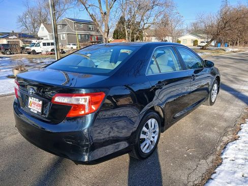 Used 2012 Toyota Camry SE image 6