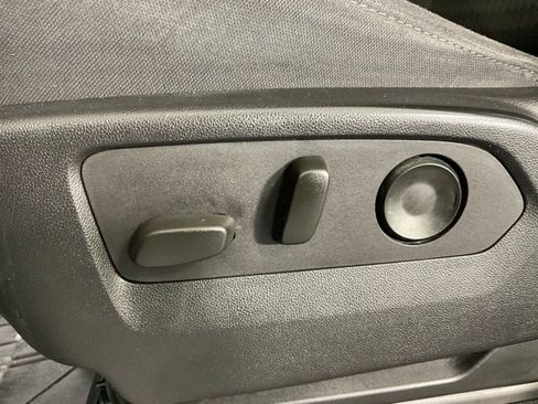 Used 2022 Chevrolet Silverado 1500 LT image 29