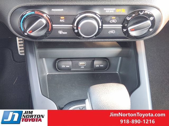Used 2023 Kia Soul LX FWD image 19