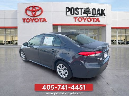 Used 2025 Toyota Corolla LE FWD image 5