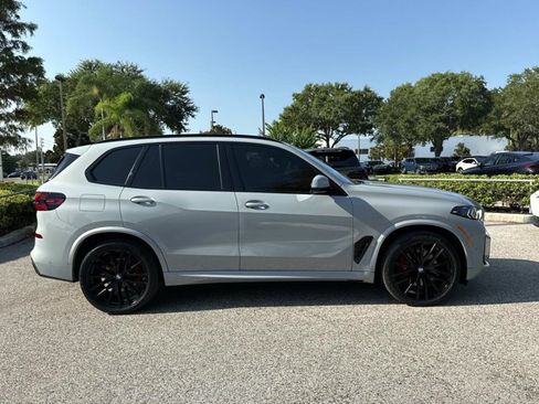 Used 2024 BMW X5 xDrive40i w/ M Sport Package AWD/4WD image 2