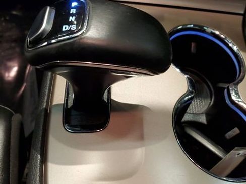 Used 2014 Jeep Grand Cherokee Limited image 25