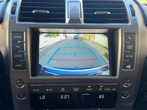 Used 2018 Lexus GX 460 Premium w/ Premium Package AWD/4WD image 40