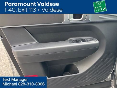 Certified 2025 Hyundai Santa Fe SE image 8