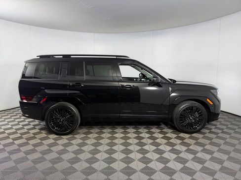 Used 2025 Hyundai Santa Fe Calligraphy AWD/4WD image 3
