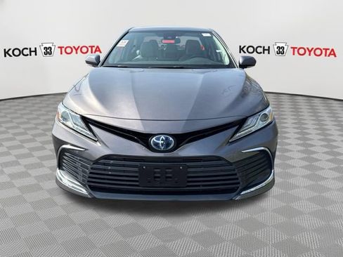 Used 2023 Toyota Camry XLE image 2