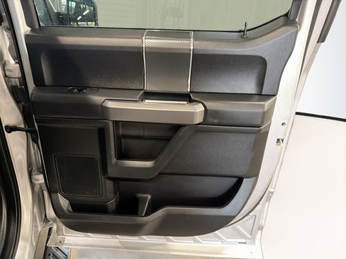 Used 2019 Ford F150 XLT w/ Equipment Group 302A Luxury AWD/4WD image 31