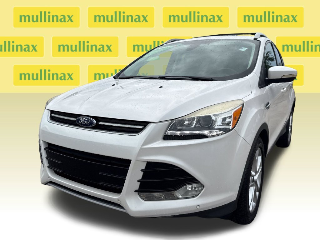 Used 2014 Ford Escape Titanium w/ Equipment Group 401A FWD image 9