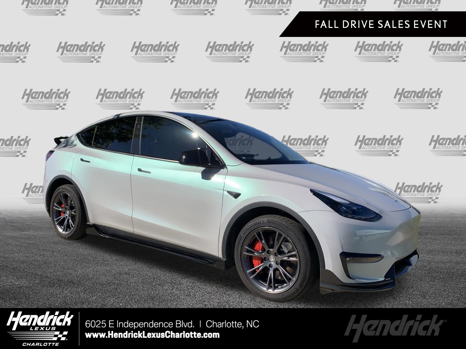 Used 2024 Tesla Model Y Long Range AWD/4WD image 1