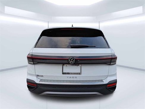 New 2026 Volkswagen Taos S image 4