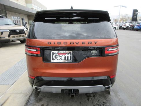 Used 2017 Land Rover Discovery HSE Luxury image 8