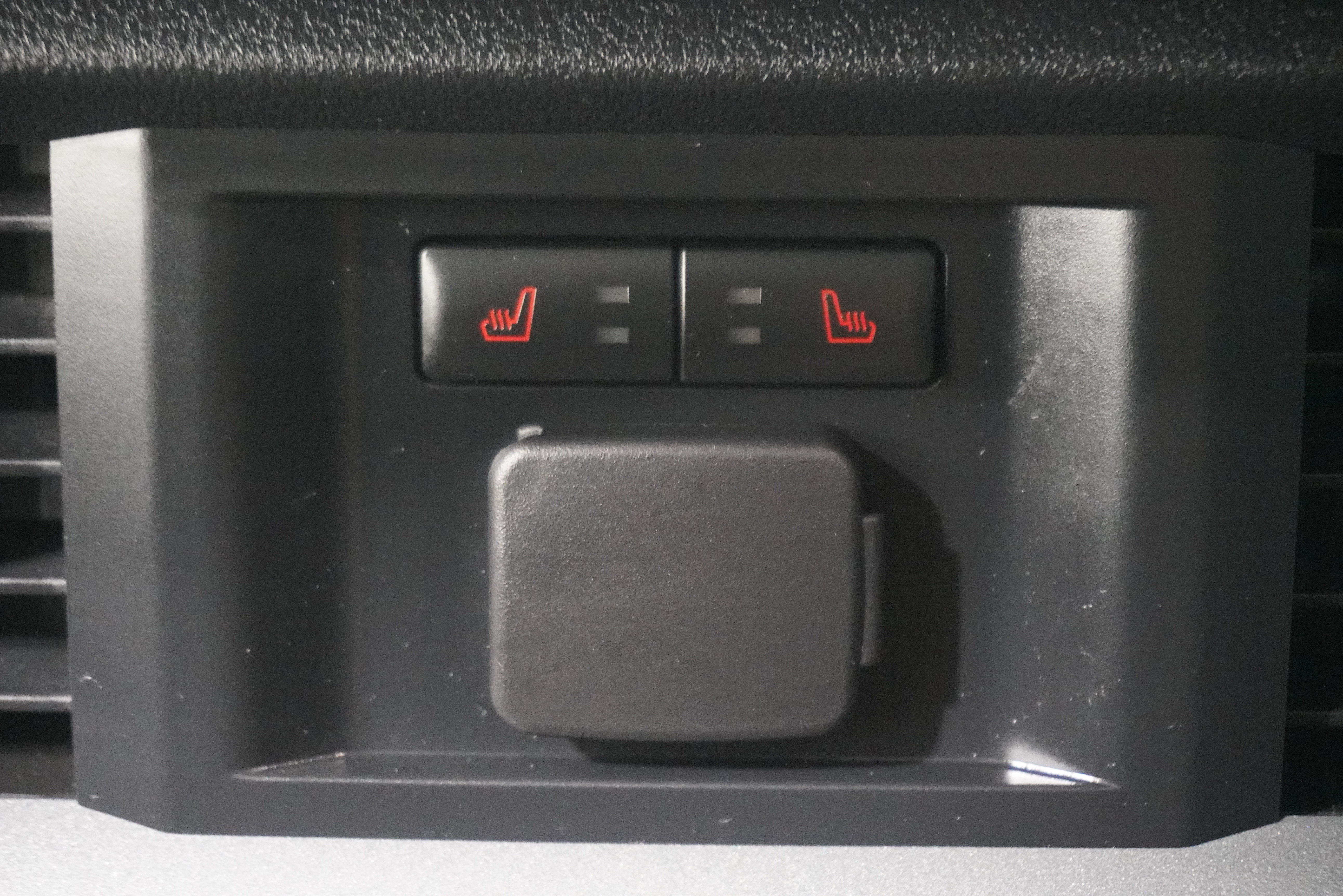 Used 2021 Ford F150 Lariat w/ Equipment Group 502A High AWD/4WD image 16