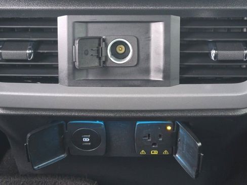 Used 2024 Ford F150 XLT w/ Mobile Office Package image 13