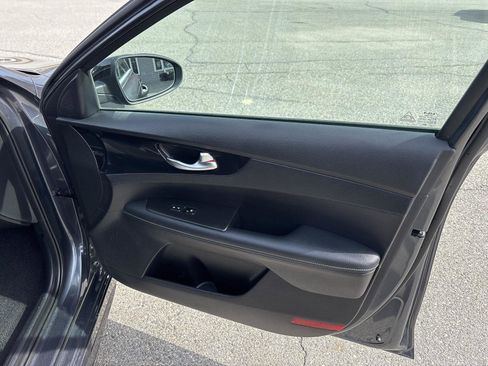 Used 2023 Kia Forte GT-Line image 24