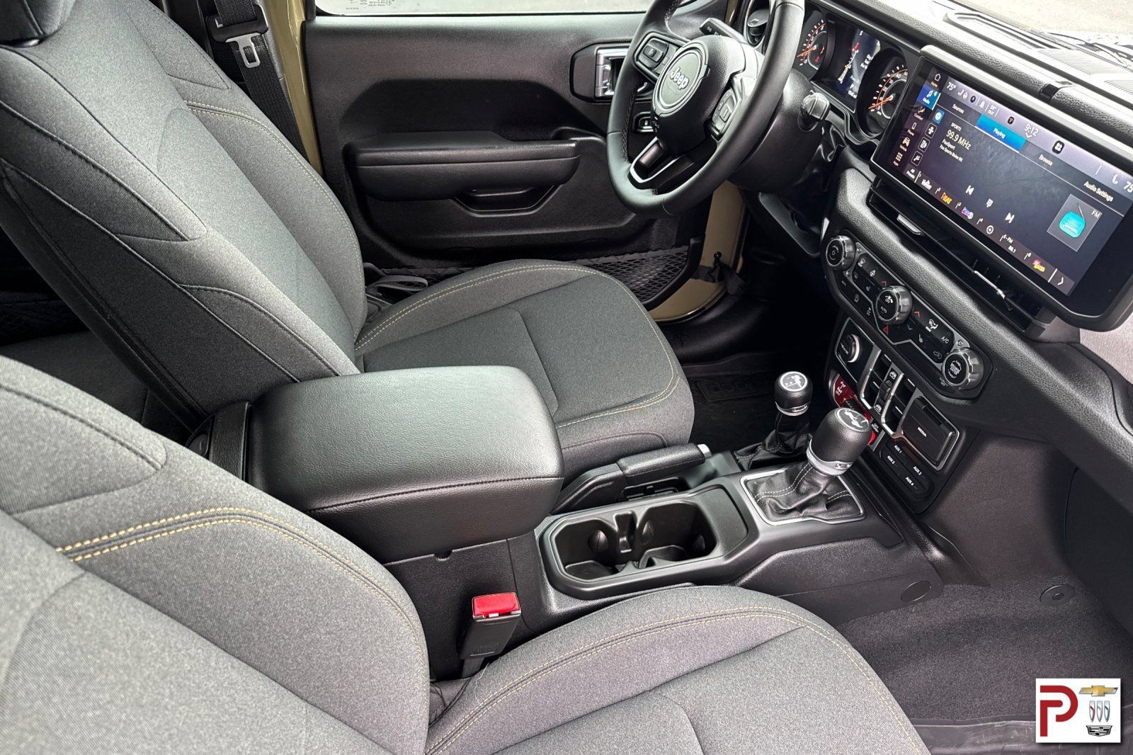 Used 2025 Jeep Wrangler Unlimited Sport AWD/4WD image 19
