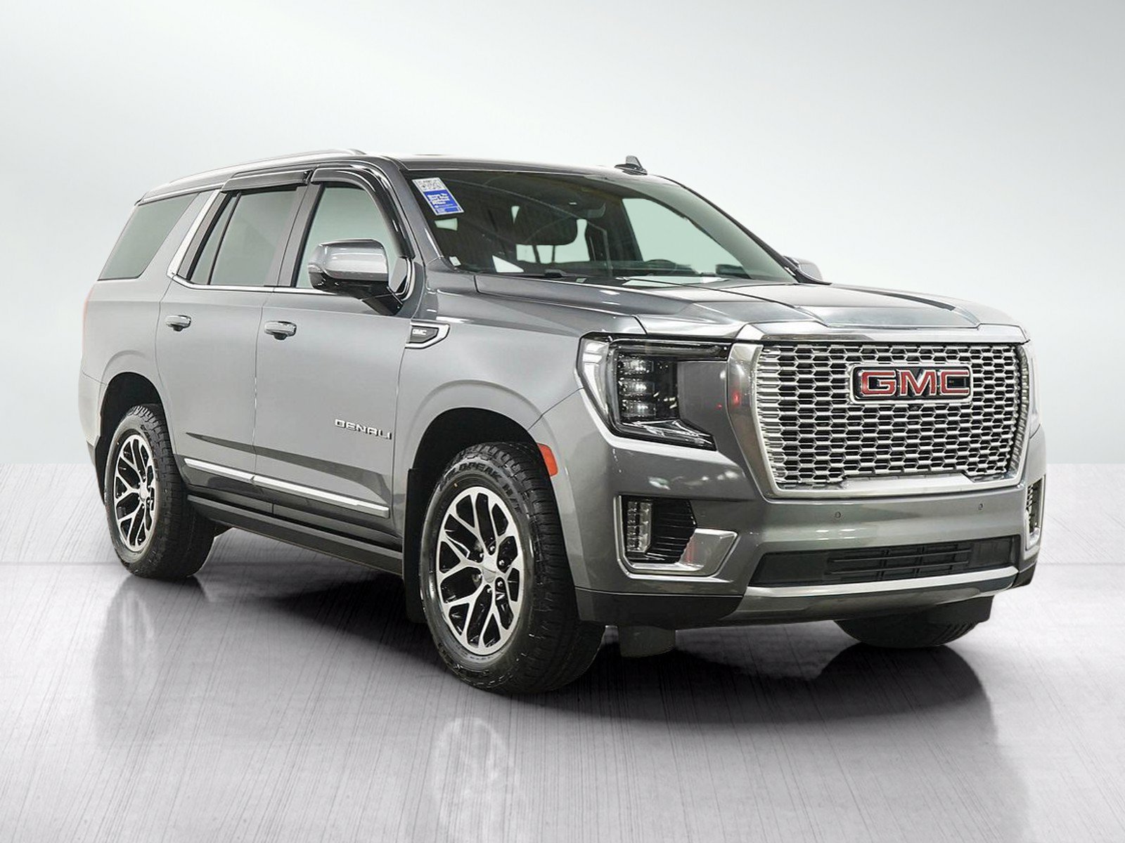 Used 2021 GMC Yukon Denali w/ Denali Premium Package AWD/4WD image 7