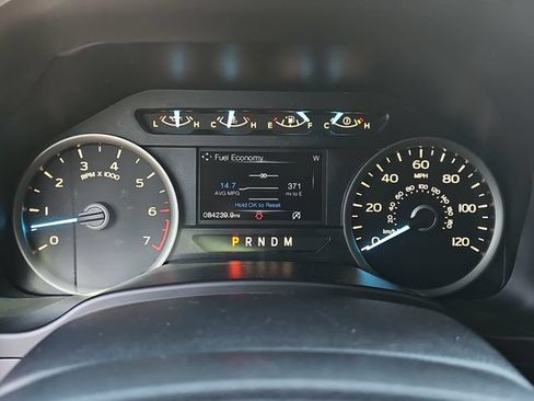 Used 2018 Ford F150 XLT w/ Equipment Group 302A Luxury AWD/4WD image 15