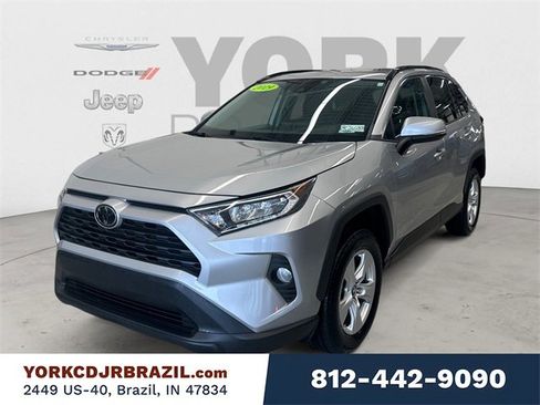 Used 2019 Toyota RAV4 XLE w/ Carpet Mat Package image 1