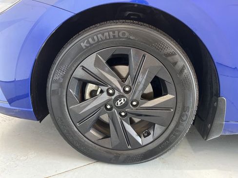 Used 2022 Hyundai Elantra SEL FWD image 14