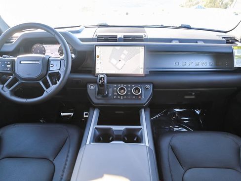 New 2025 Land Rover Defender 110 V8 image 12