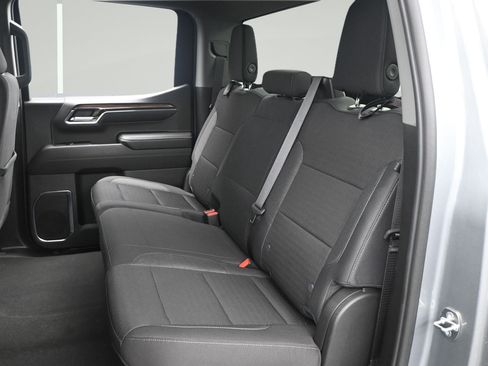Used 2024 Chevrolet Silverado 1500 LT AWD/4WD image 11