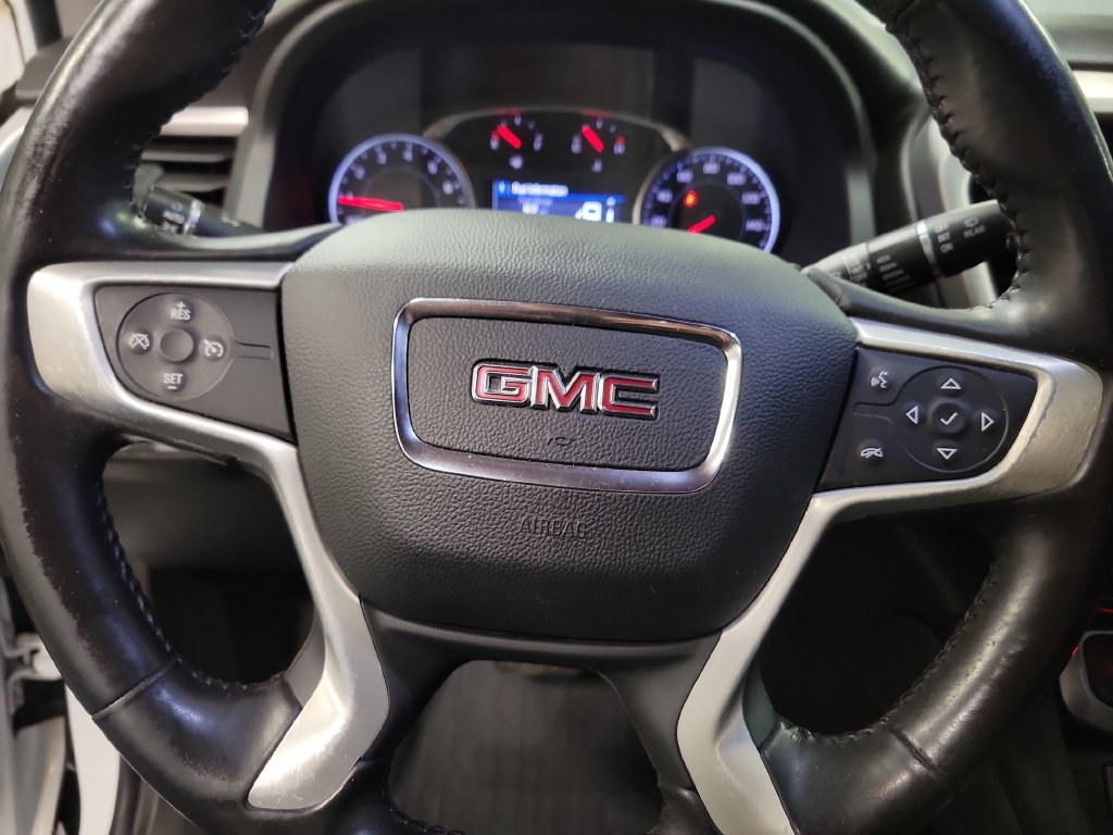 Used 2020 GMC Acadia SLE w/ Driver Convenience Package FWD image 24