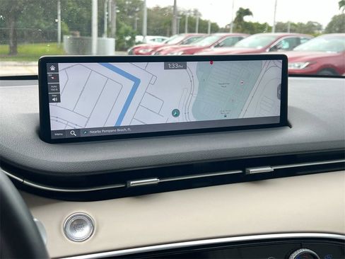 Used 2023 Genesis GV70 2.5T w/ Select Package image 17