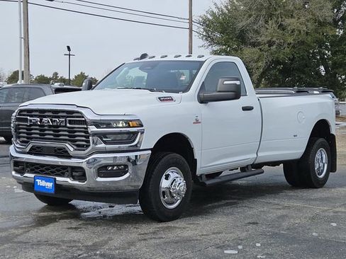 Used 2026 RAM 3500 Tradesman image 4