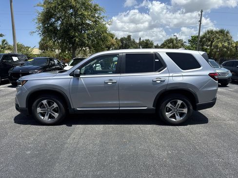 Used 2023 Honda Pilot EX-L image 9