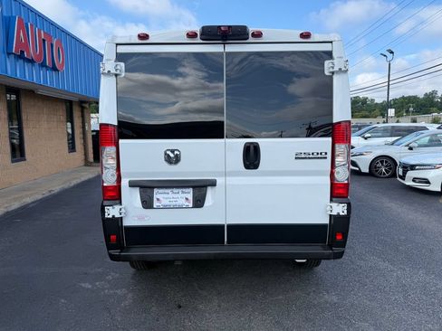 Used 2025 RAM ProMaster 2500 w/ U-Haul Equipment Group FWD image 6
