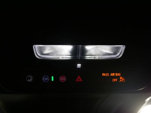 Used 2024 Honda Prologue EX image 32