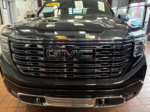 Used 2024 GMC Sierra 1500 Denali Ultimate AWD/4WD image 4