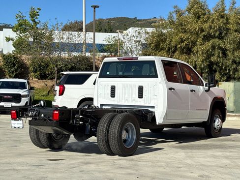 New 2026 GMC Sierra 3500 Pro w/ Fleet Convenience Package RWD image 14