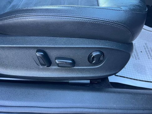 Used 2012 Volkswagen Passat 2.5 SEL Premium FWD image 23