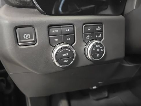Used 2023 GMC Sierra 1500 SLT w/ SLT Premium Package AWD/4WD image 11