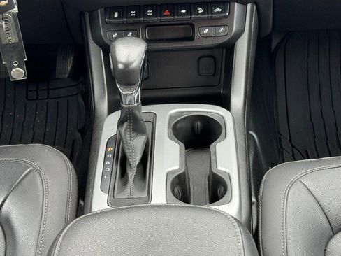 Used 2022 Chevrolet Colorado ZR2 AWD/4WD image 14