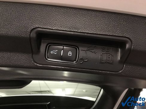 Used 2020 Ford Explorer 4WD image 13