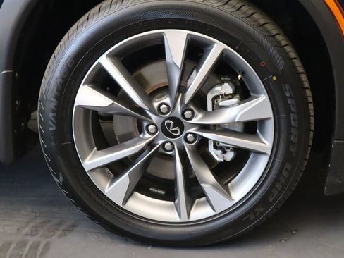 Used 2023 INFINITI QX60 Luxe w/ Cargo Package FWD image 10