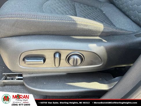 Used 2021 Chevrolet Equinox LT FWD image 8