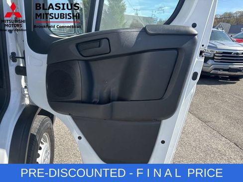 Used 2025 RAM ProMaster 3500 w/ Convenience Group FWD image 25