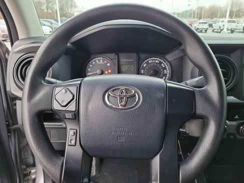 Used 2017 Toyota Tacoma SR image 23