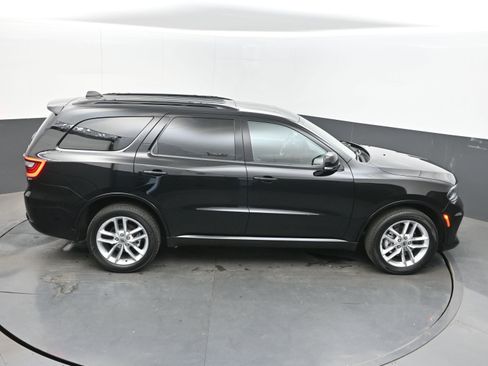 Used 2024 Dodge Durango GT image 33