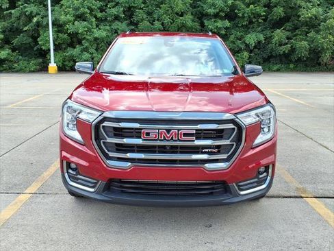 Used 2023 GMC Terrain AT4 w/ Infotainment Package II AWD/4WD image 3