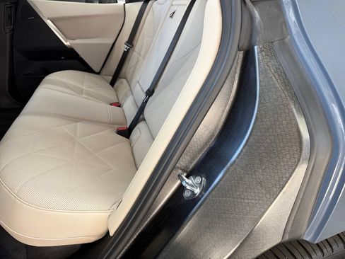Used 2023 BMW iX xDrive50 w/ Sport Package AWD/4WD image 38