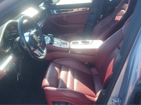 Used 2019 Porsche Panamera 4 AWD/4WD image 5