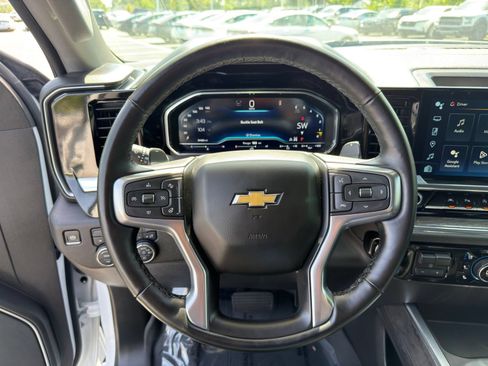 Used 2024 Chevrolet Silverado 1500 LTZ w/ LTZ Convenience Package II AWD/4WD image 18