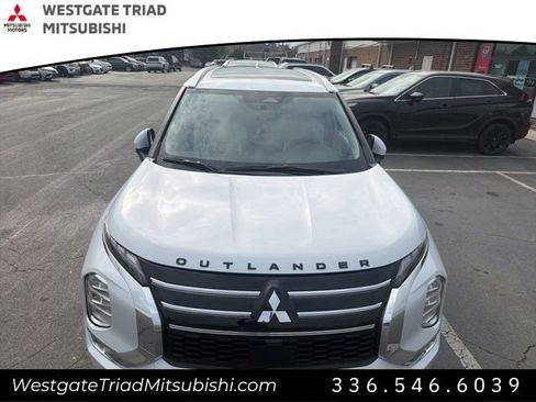 New 2026 Mitsubishi Outlander SEL FWD image 3