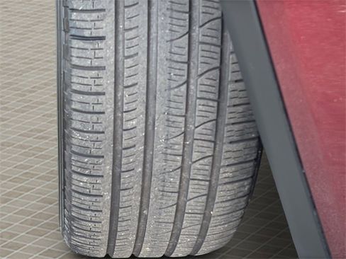 Certified 2024 Jeep Grand Cherokee Limited w/ Black Appearance Package image 11